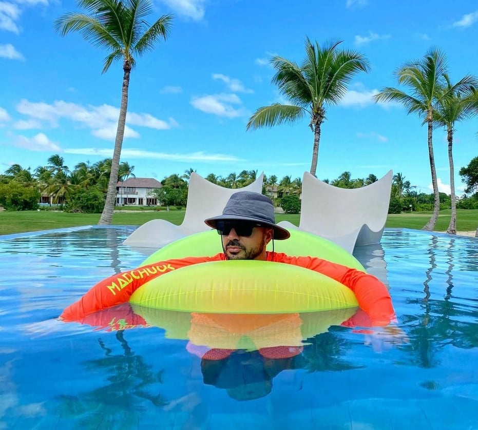 Fonsi vacaciona en Punta Cana iman de las celebridades