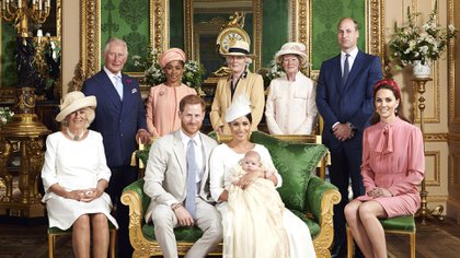La foto que eligieron compartir los duques de Cambridge para desearle un feliz cumpleaños a Archie, que pronto se convertirá en hermano mayor. Los duques de Sussex esperan su segundo hijo (AP)
