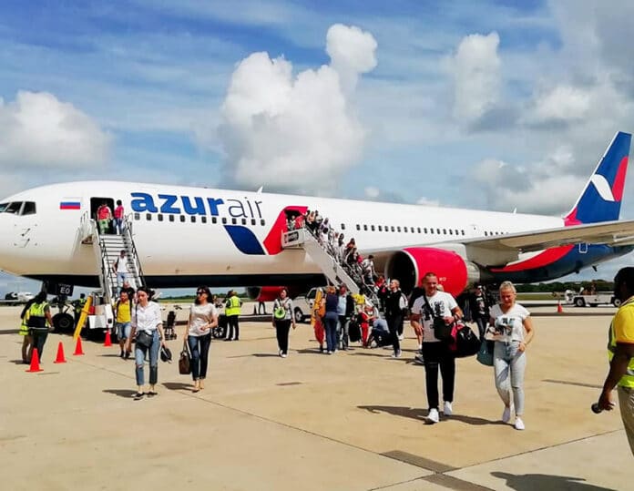 Azur Air guía retorno del turismo ruso a RD: solicita operar 110 vuelos al país