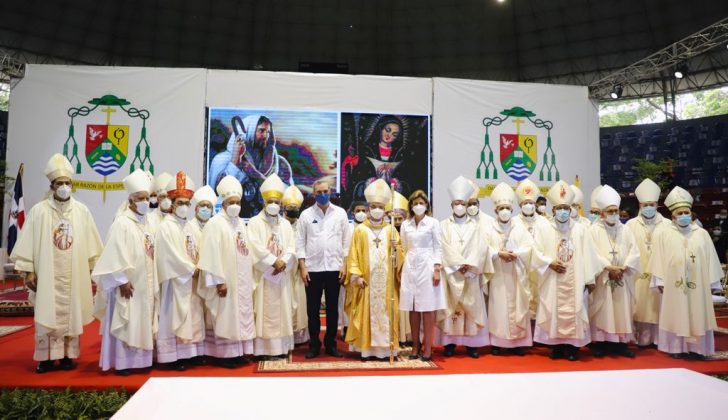 1627155610 782 Presidente Abinader asiste a la ordenacion del nuevo obispo de