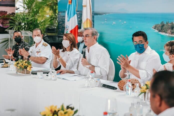 Abinader va en auxilio de turismo de Sosúa: reordenará playa por RD$350 millones