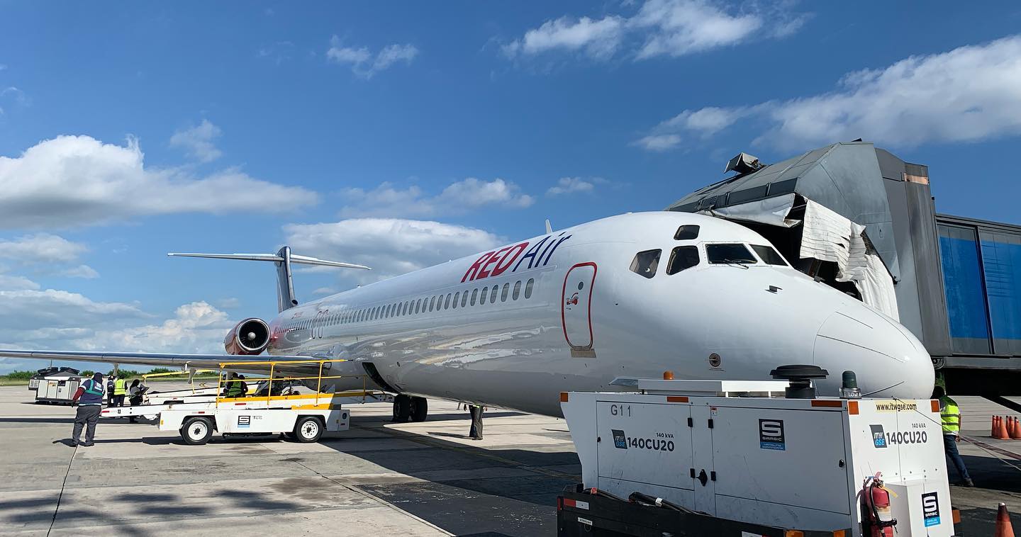 1635871805 109 RED Air pone en marcha sus vuelos charter entre Santo