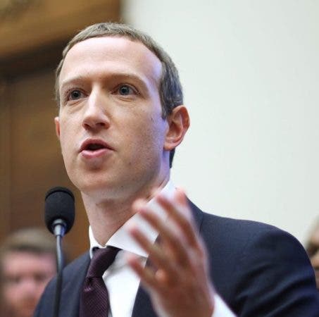 Demandan a Mark Zuckerberg por Cambridge Analytica