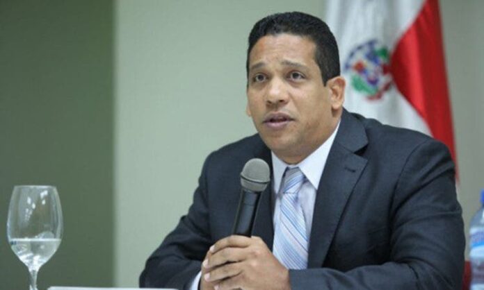 «Que venga..»: Lo que le responde el senador Yván Lorenzo a Carlos Pimentel