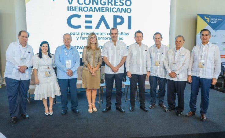 Hablando ante empresarios de Iberoamérica presidente Abinader pide enfrentar retos y aprovechar oportunidades para que la Región sea escuchada