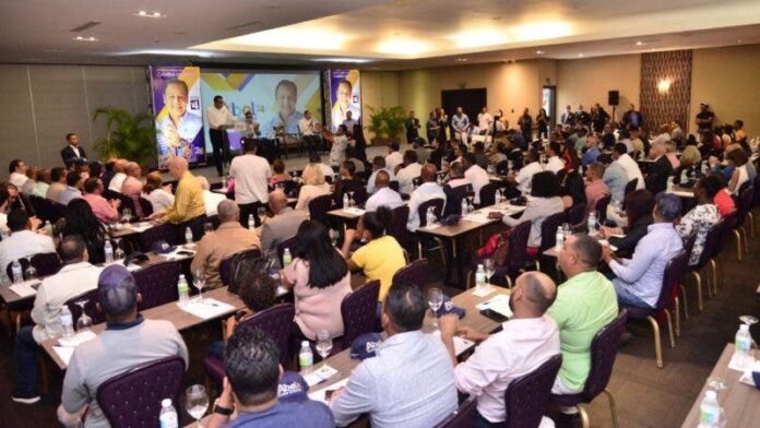 Sector externo dice trabaja para que victoria de Abel Martínez sea con más del 80%