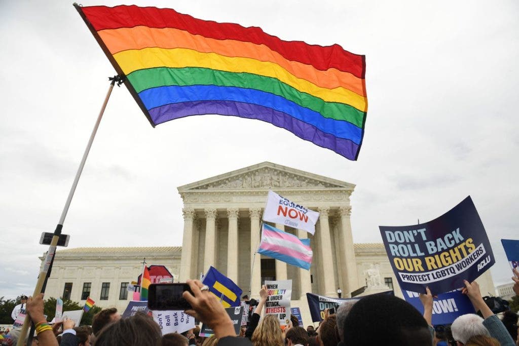Experto ONU denuncia intentos de restringir derechos LGBT en EE.UU.