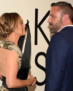 Jennifer López deslumbra en Nueva York con un homenaje arácnido a Broadway Tras una intensa jornada en la ciudad de Nueva York Jennifer Lopez y Ben Affleck coincidieron e