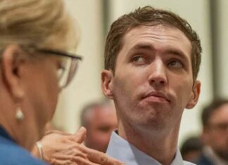 muerte de Charlie Kirk impulsa primera comparecencia de Robinson