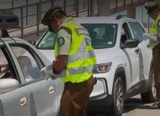 Largas filas afectan a conductores en centros de licencias