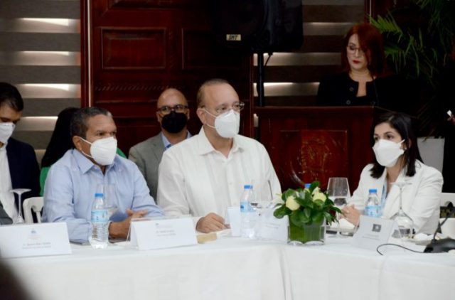 Director de PROINDUSTRIA destaca industria del tabaco es sector vital de la economía dominicana 