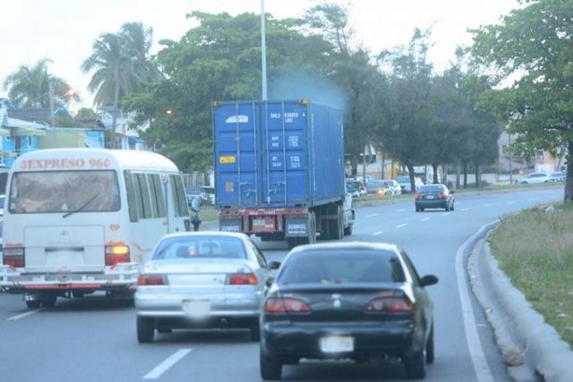 INTRANT prohíbe circulación de vehículos pesados los días 24 y 31 de diciembre