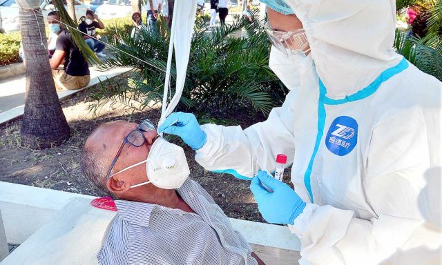 Salud reporta 930 nuevos contagios de covid y notifica 17 muertes