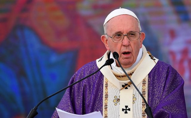 Tras visitar durante tres días Irak, el papa Francisco está de regreso en el Vaticano