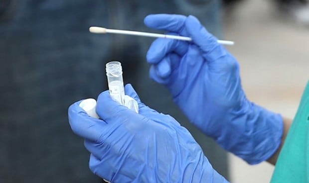 Advierte limitar pruebas PCR a asegurados aumentará contagios de covid-19