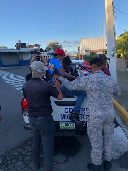 Detienen 78 indocumentados en Dajabòn y Santiago Rodríguez