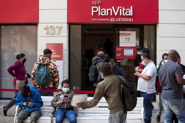 Más de 4,1 millones de chilenos solicitan el tercer retiro de pensiones