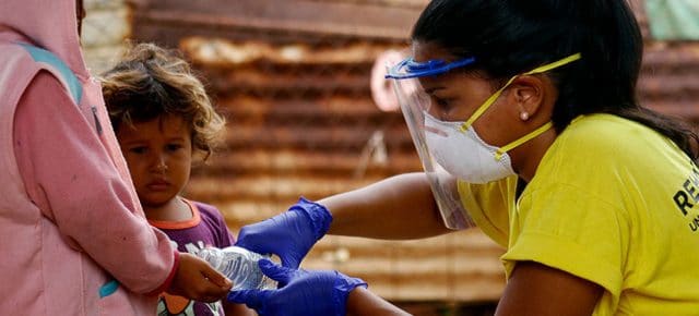 La OMS advierte que el Caribe no podrá reabrir sin vacunación
