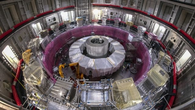 Primer módulo del imán más poderoso del mundo comienza su viaje al corazón del megaproyecto de fusión nuclear ITER