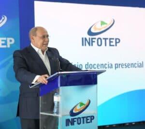 Rafael Santos Badia director general del INFOTEP.