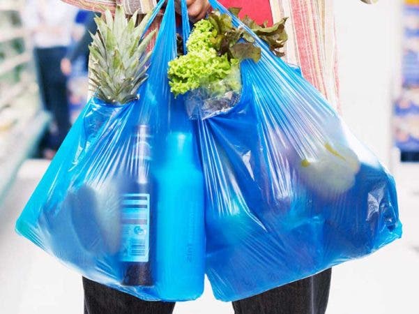Prohíben desde hoy las bolsas de plástico de un solo uso