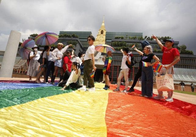 Tailandia da un primer paso para legalizar las uniones homosexuales      