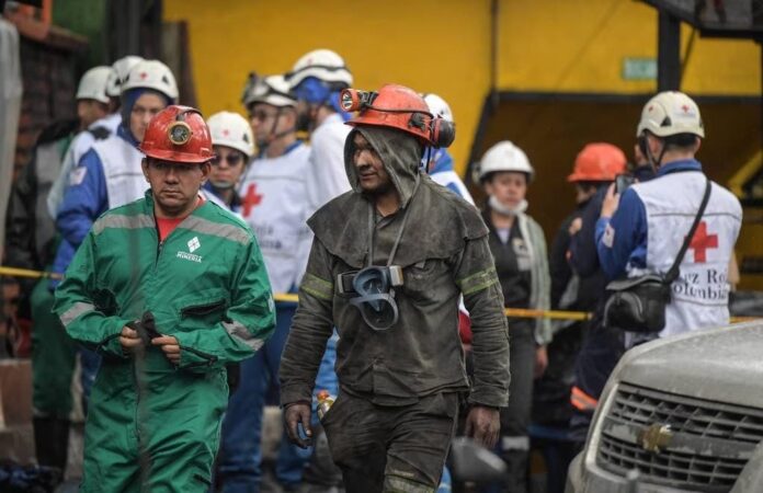 Asciende a 21 el número de fallecidos por explosión en mina de Colombia