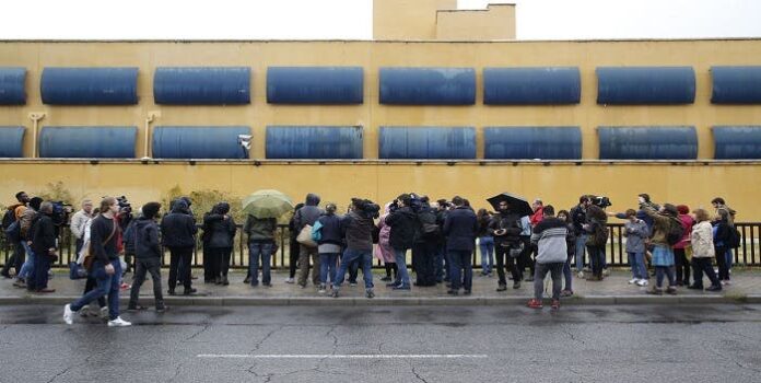 La mayoría de las mujeres en el centro de deportación en Madrid son latinas