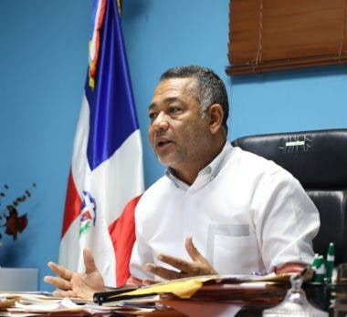 Alcalde Fermin Brito urge apoyo de Turismo